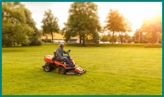 Garden Tractor Vs. Lawn Tractor – What’s the Difference?
